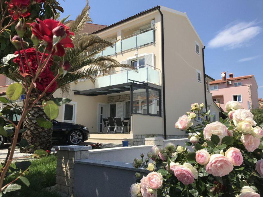 Summer House Пула Екстериор снимка