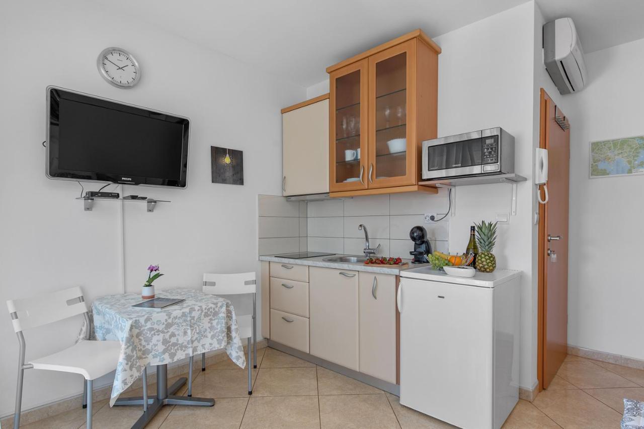 Summer House Пула Екстериор снимка
